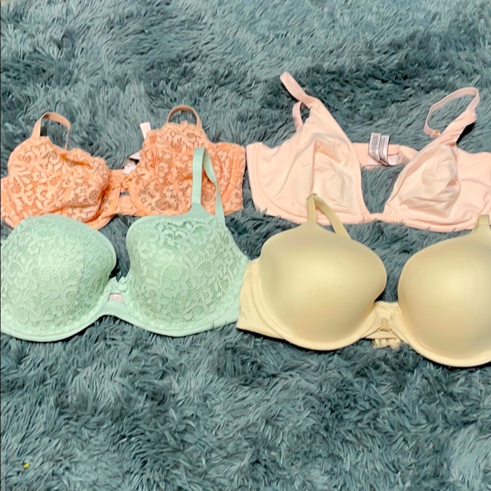 Victoria’s Secret bras
